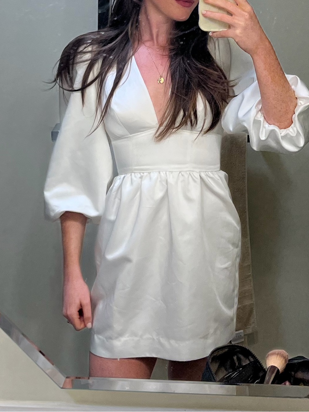 REFORMATION - Elegant White Puff Sleeve Dress